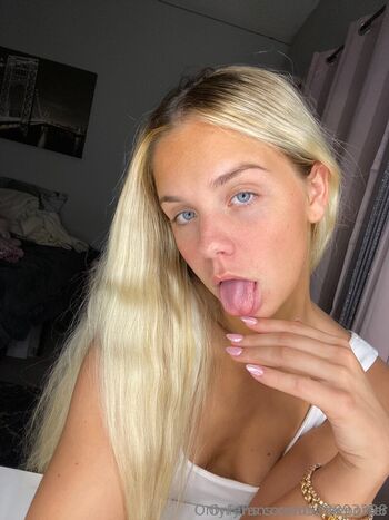Full leaked Elsieextras private onlyfans photo