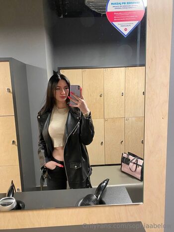 Full leaked Sophiaabelow private onlyfans photo